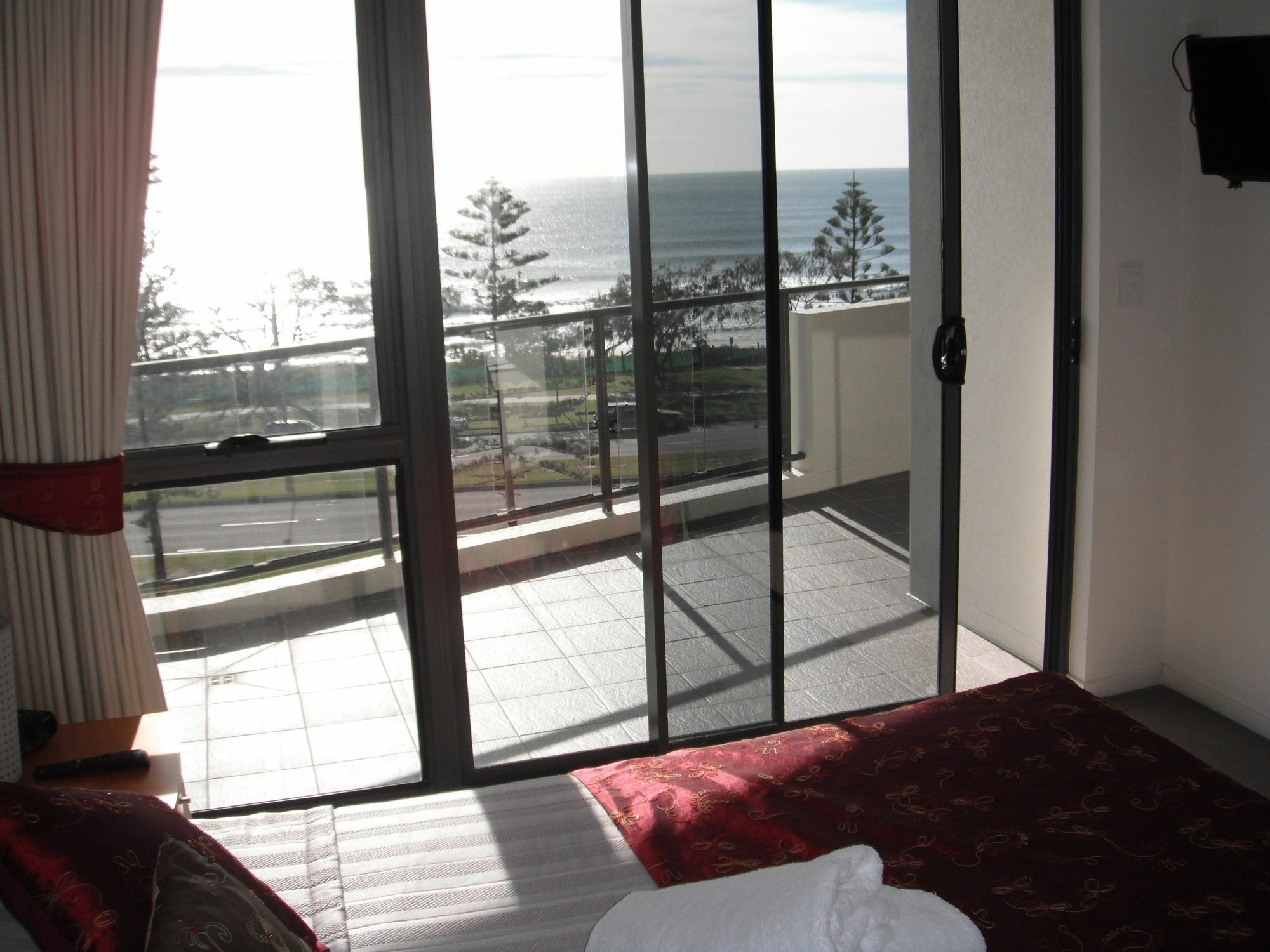 Meridian Alex Beach Apartments Alexandra Headland Exterior foto